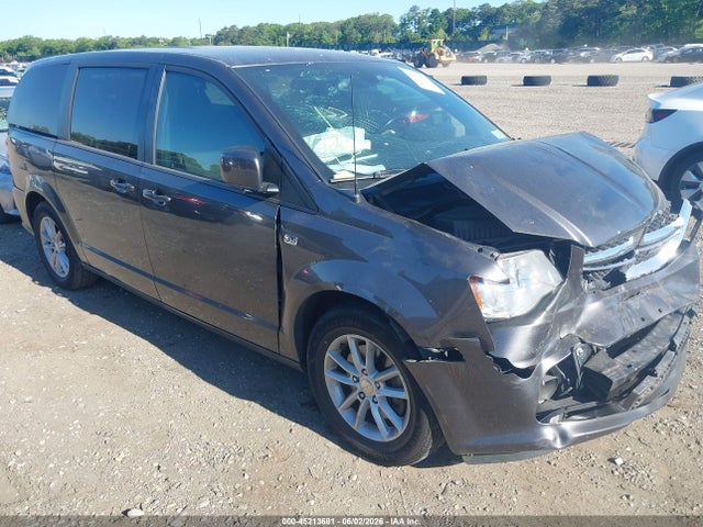 Salvage Dodge Grand Caravan Image