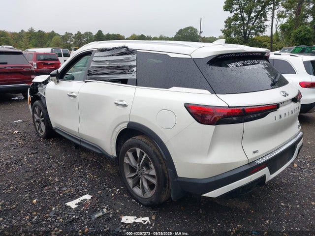 INFINITI Qx Luxe Awd
