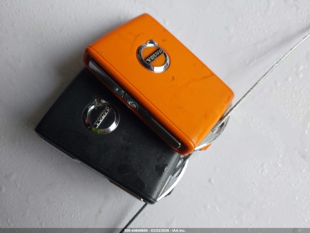 Volvo XC60 B5 Plus Bright Theme