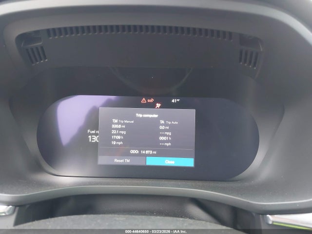 Volvo XC60 B5 Plus Bright Theme