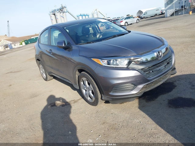 Salvage Honda HR-V Image