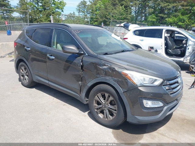 Salvage Hyundai SANTA FE Image