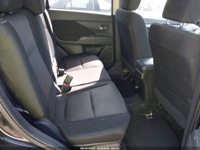 Mitsubishi Outlander Se