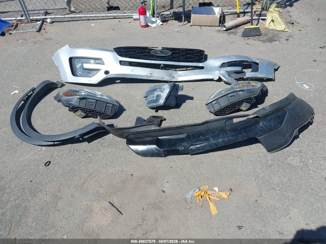 Ford Explorer Sport