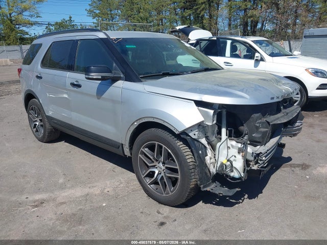 Salvage Ford Explorer Image