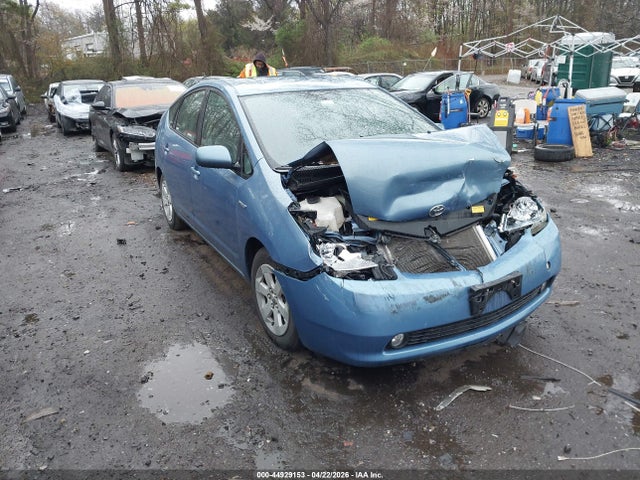 Salvage Toyota Prius Image