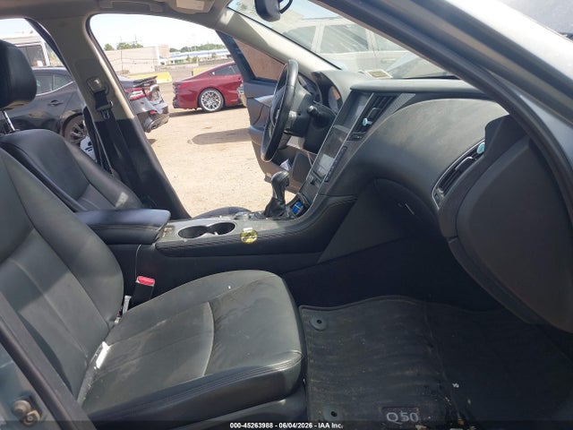 INFINITI Q50 3.0t Premium