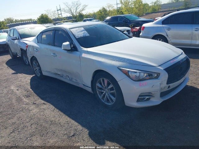 Salvage INFINITI Q50 Image