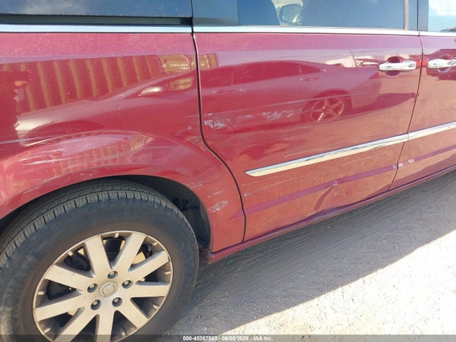 Chrysler Town & Country Touring