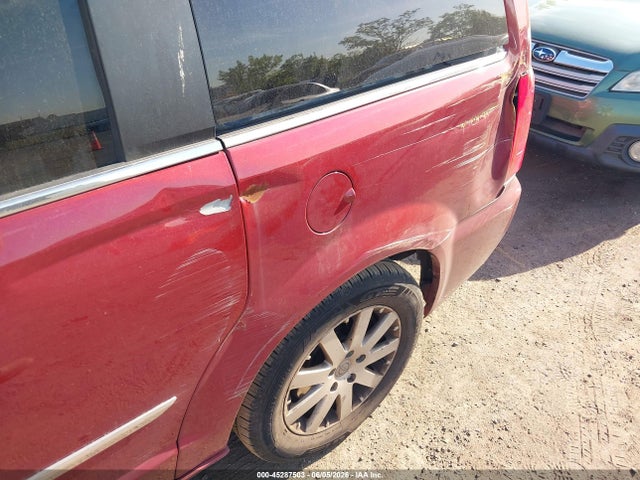 Chrysler Town & Country Touring