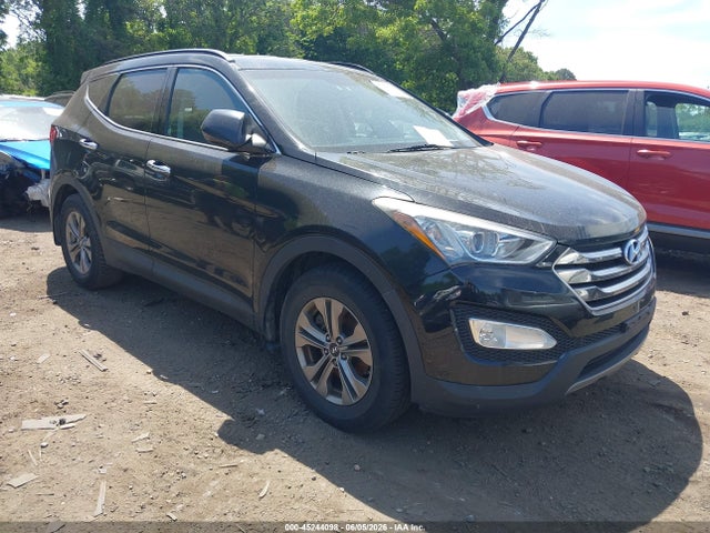 Salvage Hyundai SANTA FE Image