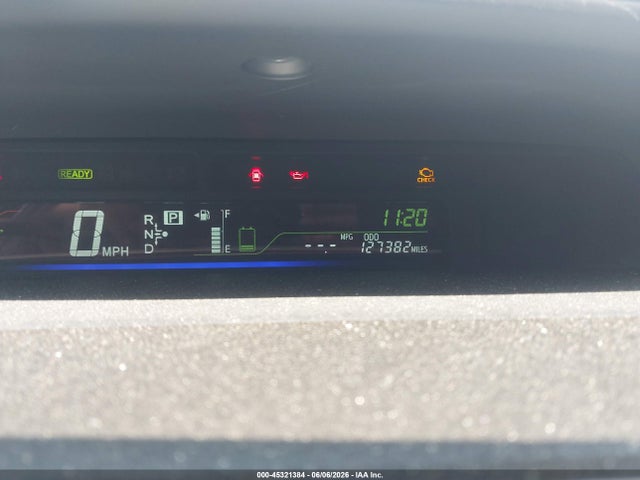 Toyota Prius v Two