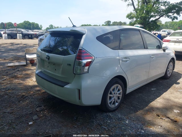 Toyota Prius v Two