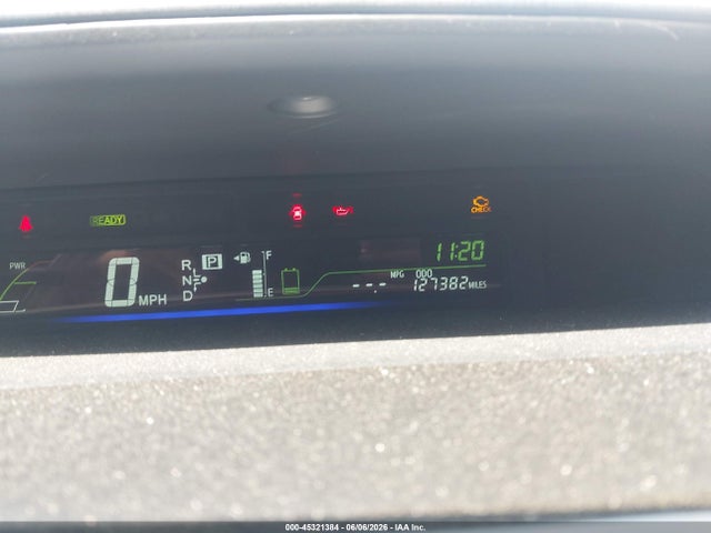 Toyota Prius v Two