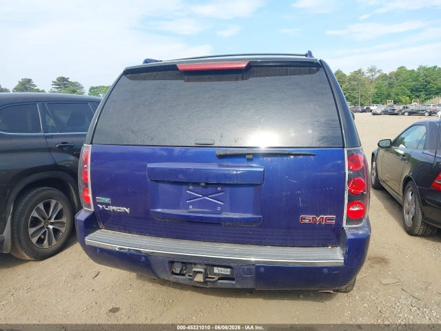 GMC Yukon Denali