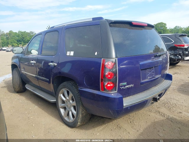 GMC Yukon Denali