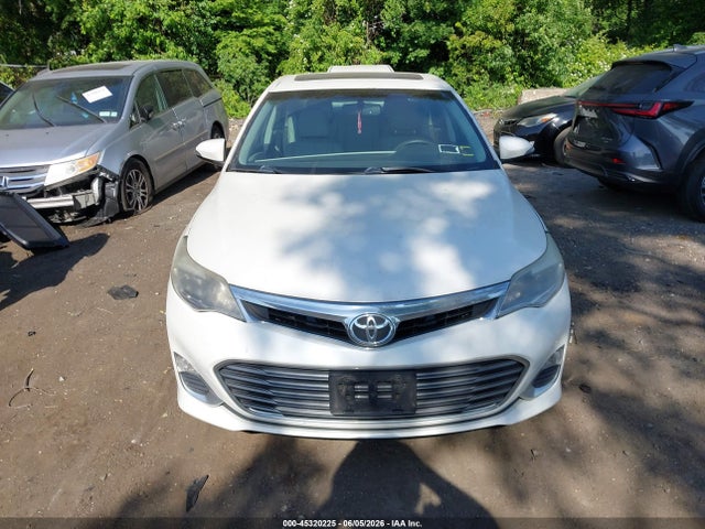 Toyota Avalon Xle Premium