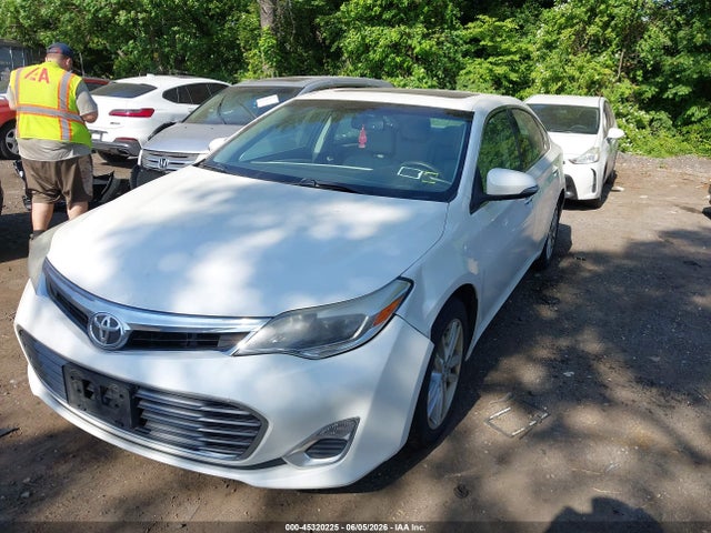 Toyota Avalon Xle Premium
