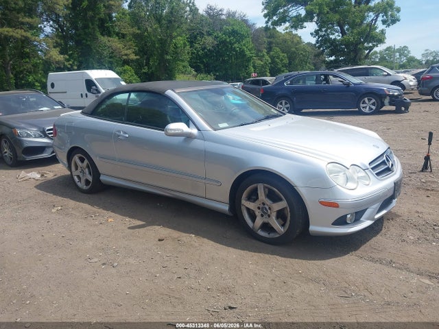 Salvage Mercedes-Benz Clk-class Image