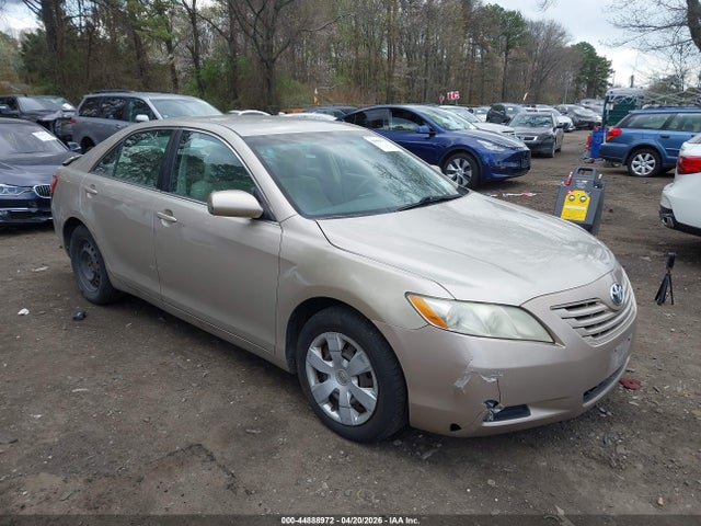 Salvage Toyota Camry Image