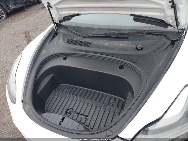 Tesla Model 3 Rear-wheel Drive