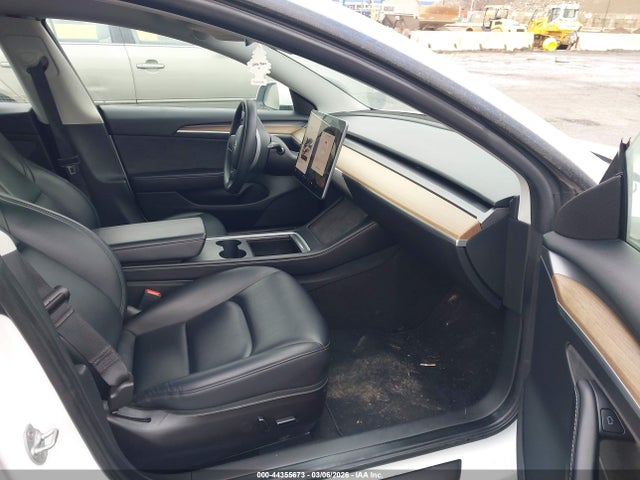 Tesla Model 3 Rear-wheel Drive