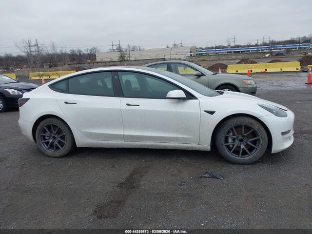Tesla Model 3 Rear-wheel Drive