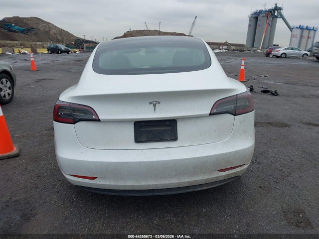 Tesla Model 3 Rear-wheel Drive