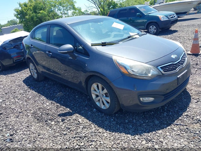 Salvage Kia Rio Image