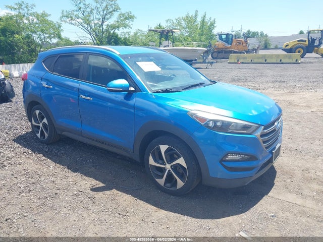 Salvage Hyundai TUCSON Image
