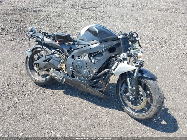 Salvage Suzuki Gsx-r750 Image