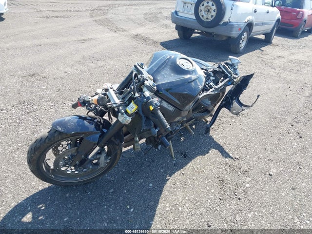 Suzuki Gsx-r750