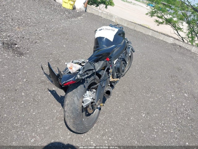 Suzuki Gsx-r750