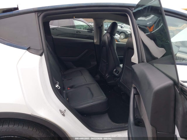 Tesla Model Y Long Range Dual Motor All-wheel Drive
