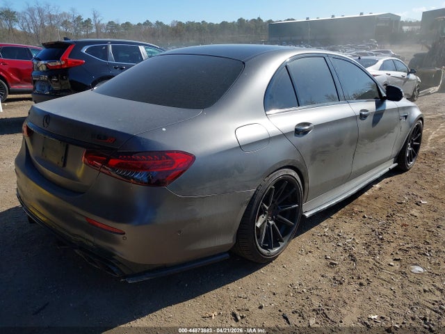 Mercedes-Benz E-Class S 4matic+