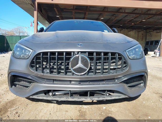 Mercedes-Benz E-Class S 4matic+