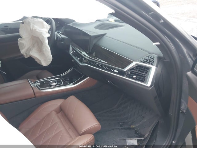 BMW X Series M60i