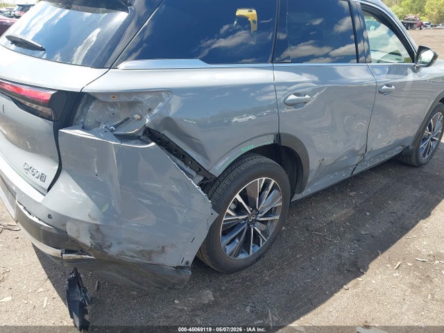 INFINITI Qx Luxe Awd