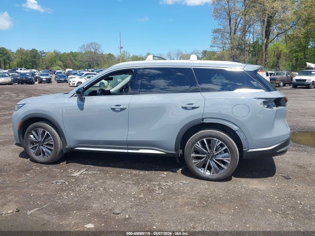 INFINITI Qx Luxe Awd