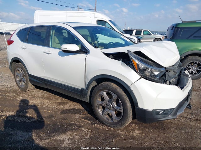 Salvage Honda CR-V Image