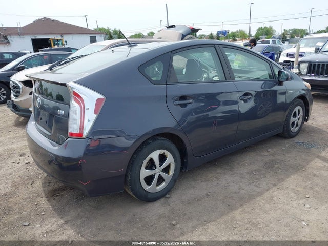 Toyota Prius Three