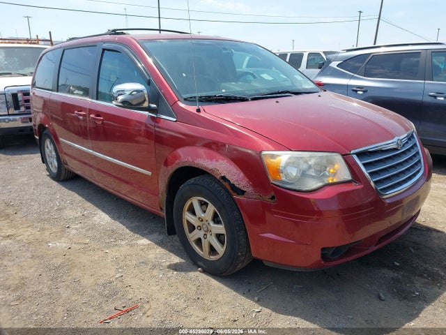 Salvage Chrysler Town & Country Image