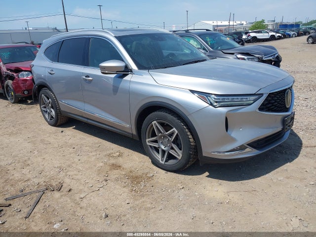 Salvage Acura MDX Image
