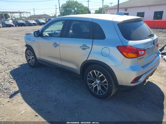 Mitsubishi Outlander 2.0 Es