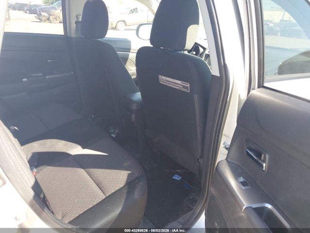 Mitsubishi Outlander 2.0 Es