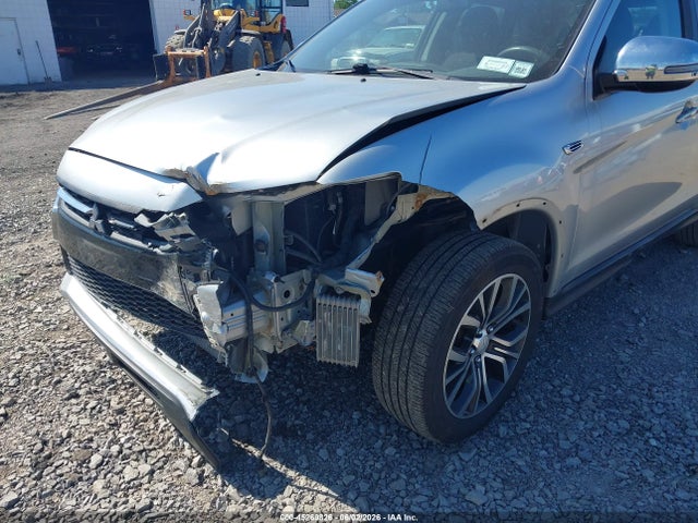 Mitsubishi Outlander 2.0 Es