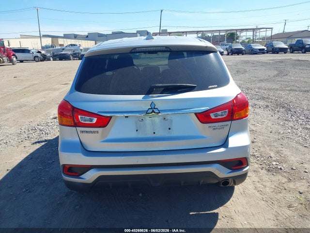 Mitsubishi Outlander 2.0 Es