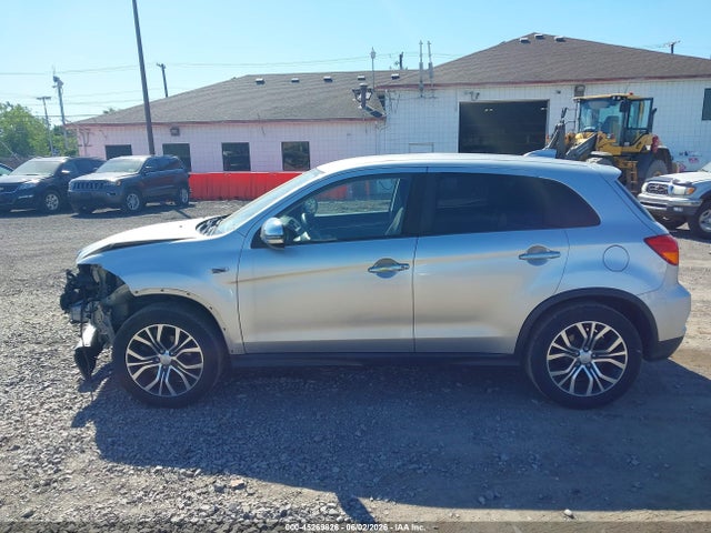 Mitsubishi Outlander 2.0 Es