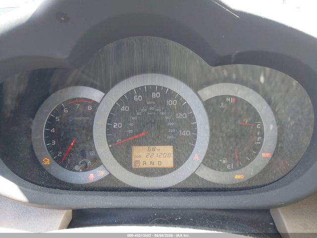 Toyota RAV4 Limited V6