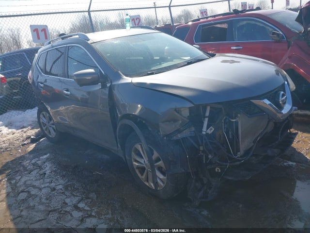 Salvage Nissan Rogue Image